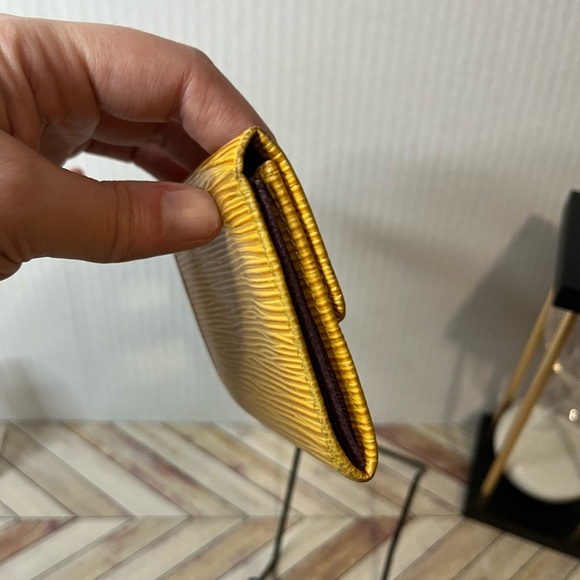 Louis Vuitton Yellow Epi Card/Coin Case - Picture 5 of 11